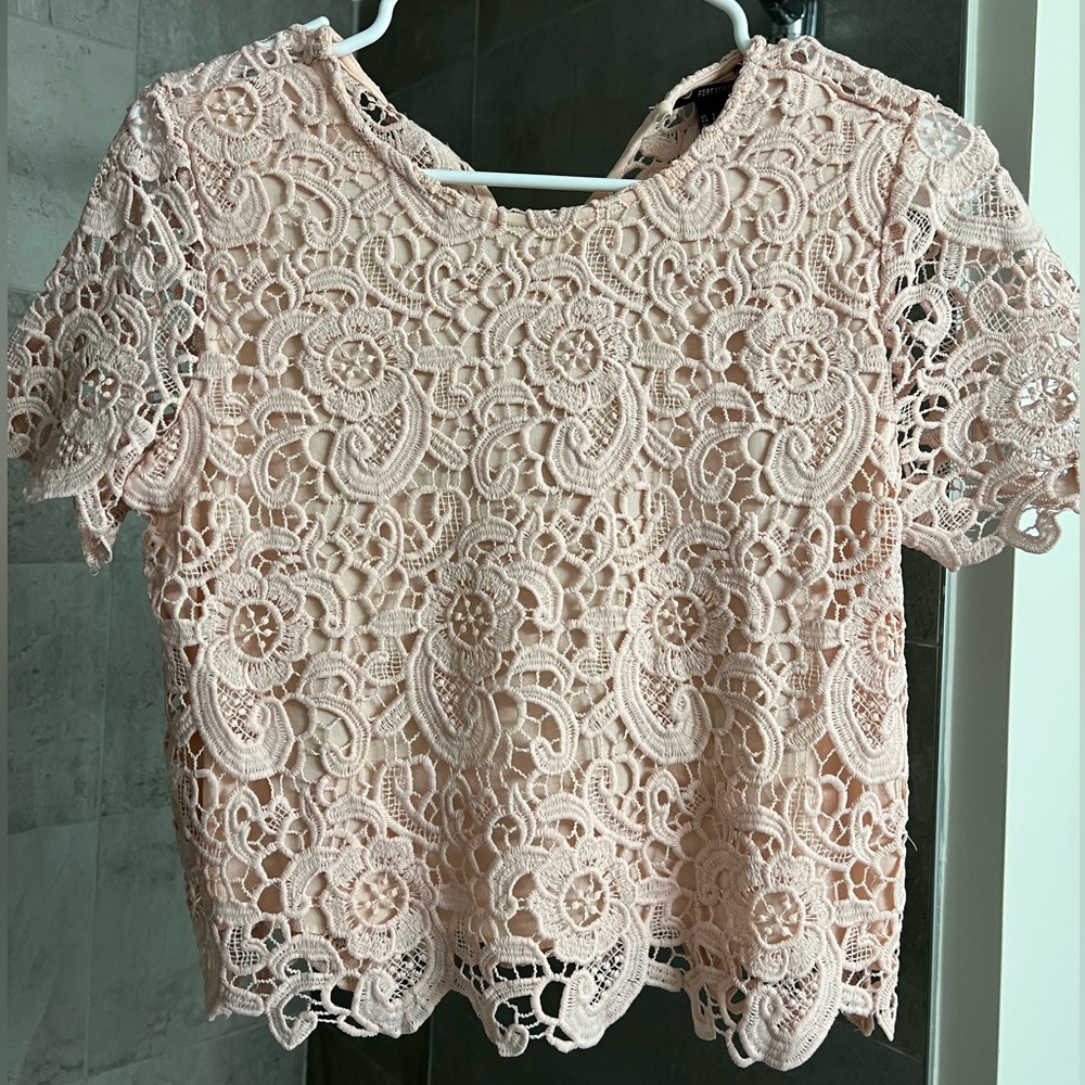 Forever 21 Light Pink Lace Top - Size Small